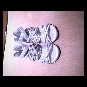 Toddler girls size 6 Kenneth Cole